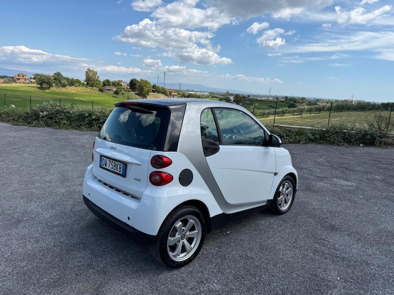 Smart ForTwo 1000 52 kW coupé pure
