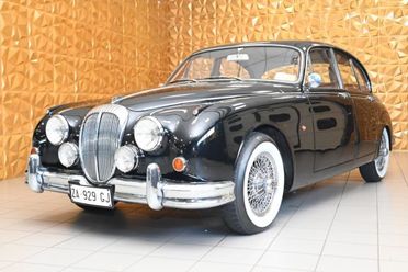 DAIMLER Sovereign 2.5 V8 AUTO GUIDA A DESTRA PERFETTA ITALIANA NUOVA