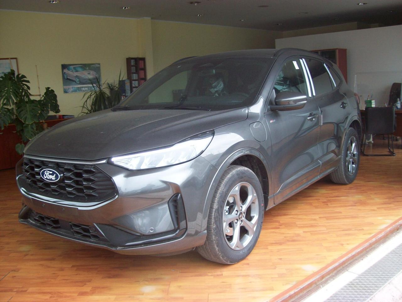 Ford Kuga 2.5 Plug In Hybrid 243 CV CVT 2WD ST-Line