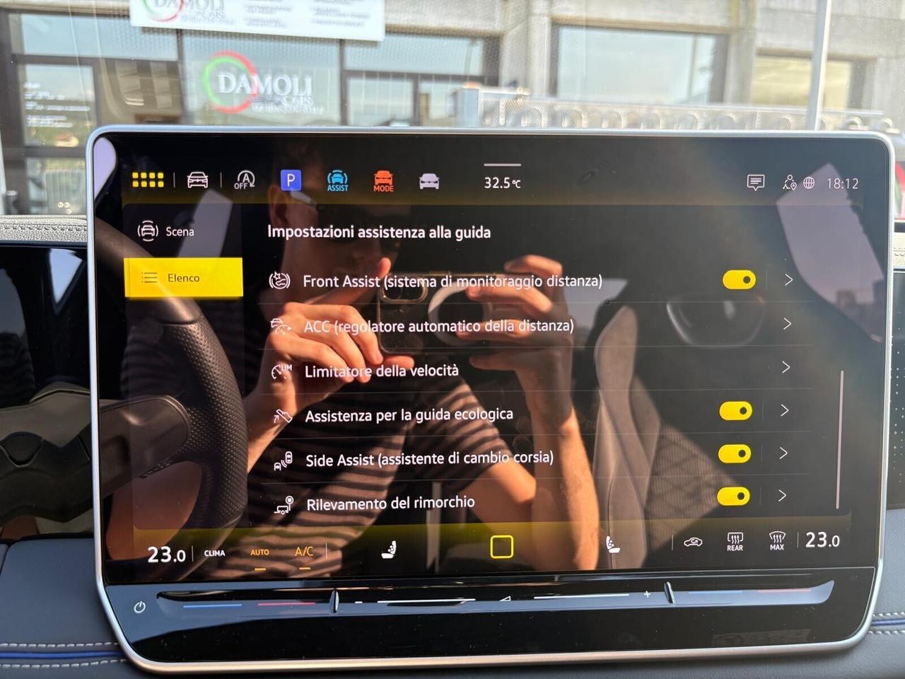 Volkswagen Tiguan VOLKSWAGEN TIGUAN 2.0 TDi R-LINE