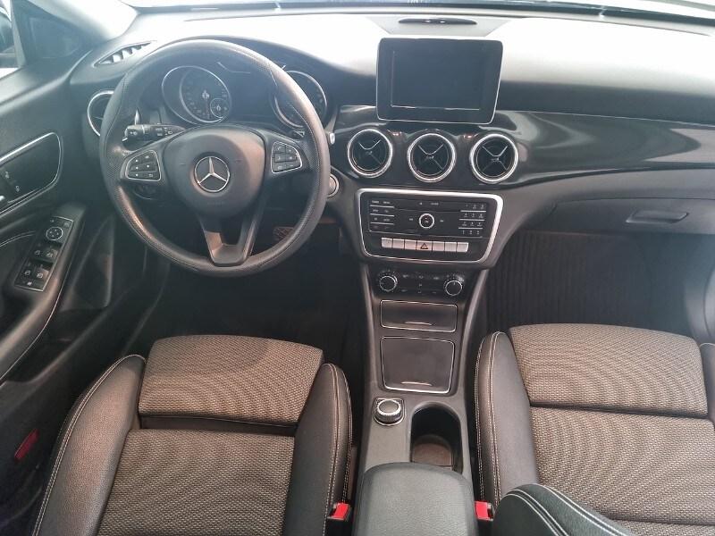 MERCEDES CLA (C/X117) CLA 180 S.W. Business