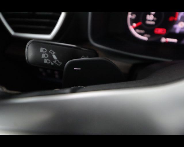 SEAT Leon 1.5 eTSI 150 CV DSG Xcellence