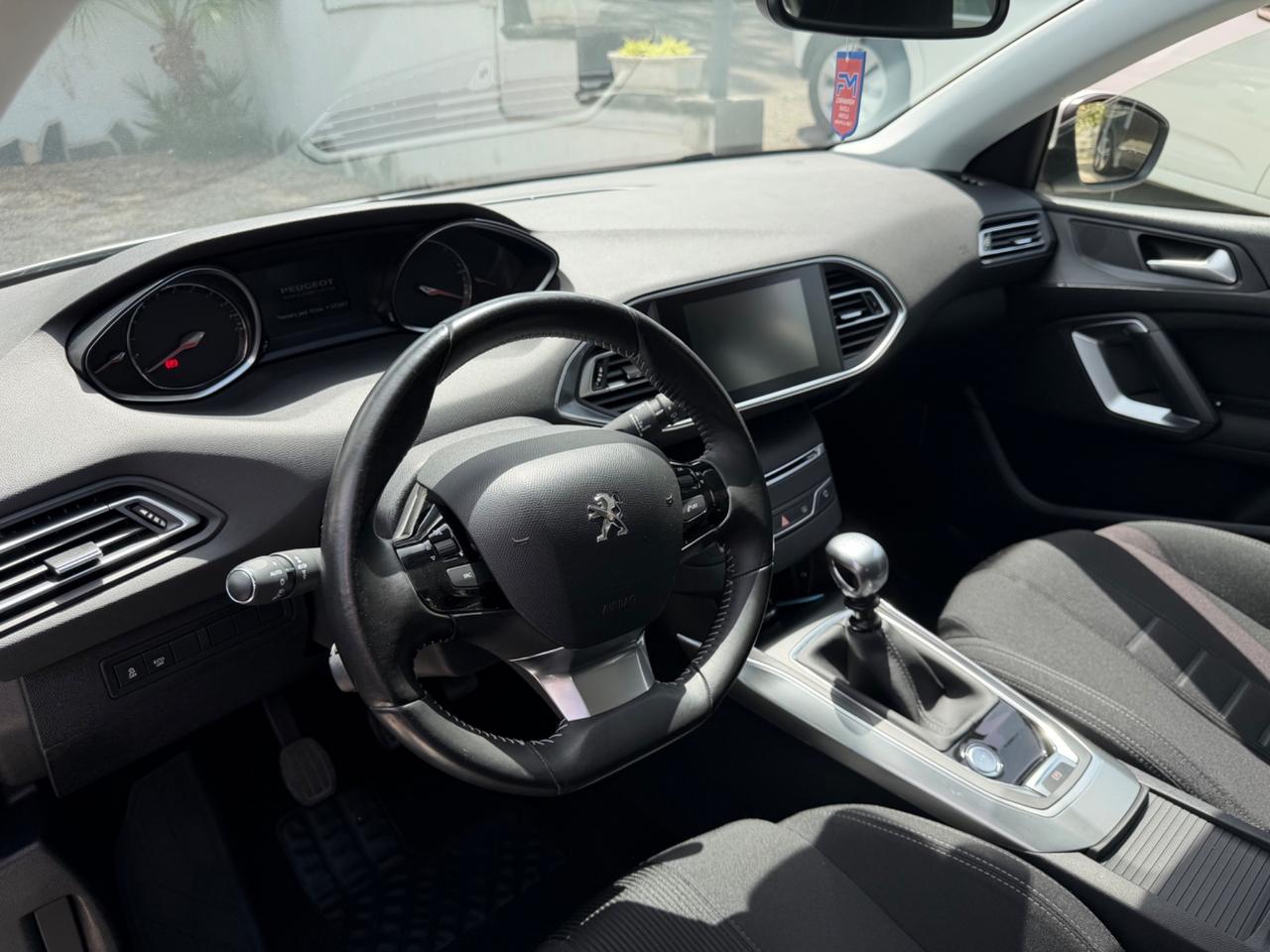Peugeot 308 1.6 e-HDi 115 CV Stop&Start Allure