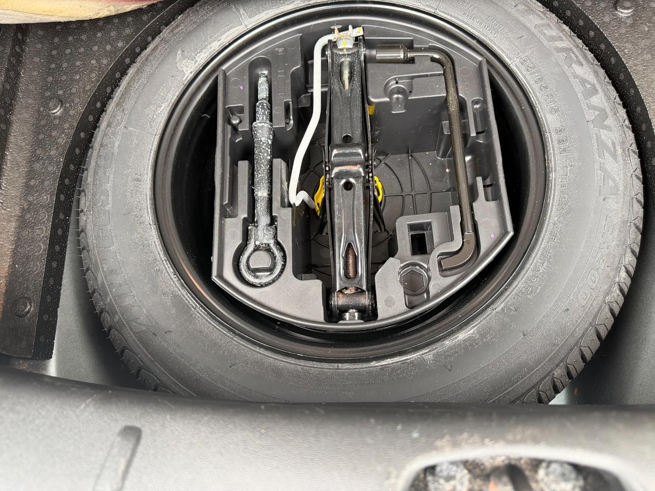C3 1.1 benz, 4 cilindri, cinghia + tagliando fatti