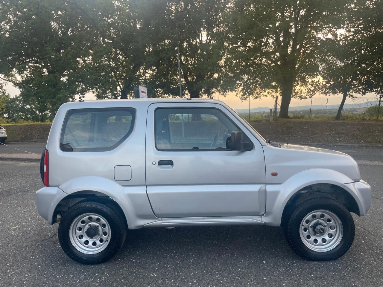 Suzuki Jimny 1.3i 16V cat JX Metano
