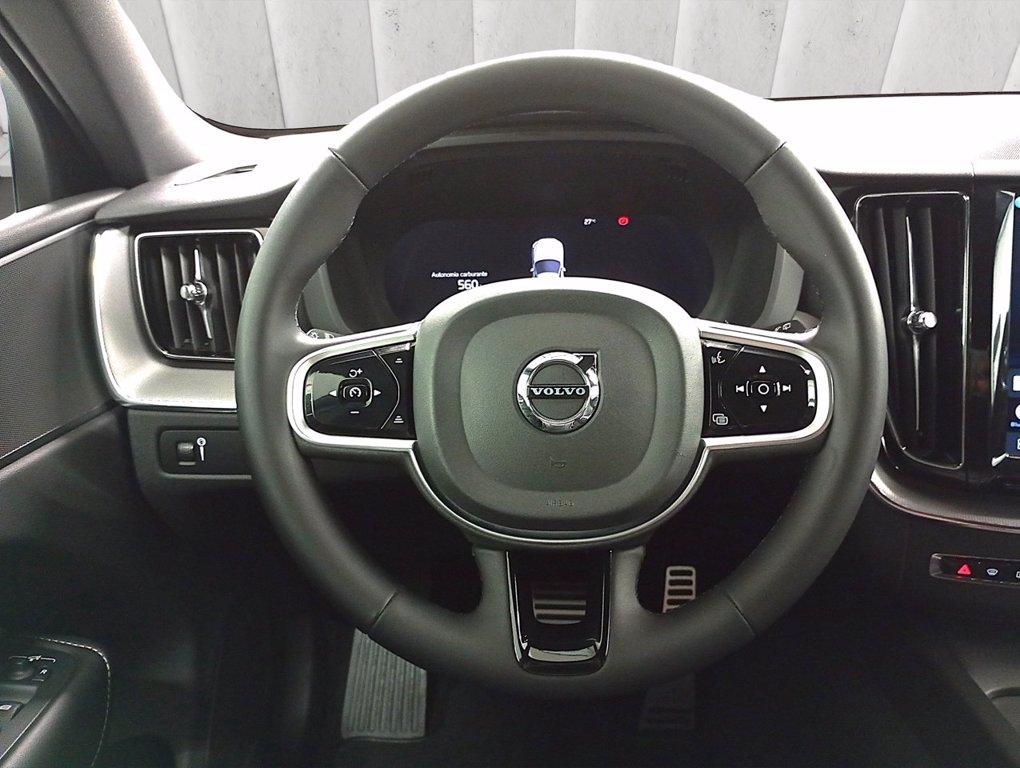VOLVO XC60 2.0 b4 R-design awd auto my20 del 2022