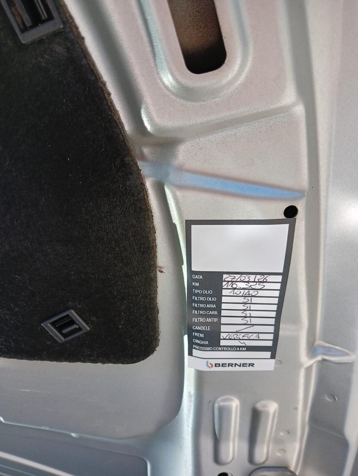 Lancia Ypsilon 1.3 MJT 16V 95 CV 5 porte S&S Silver