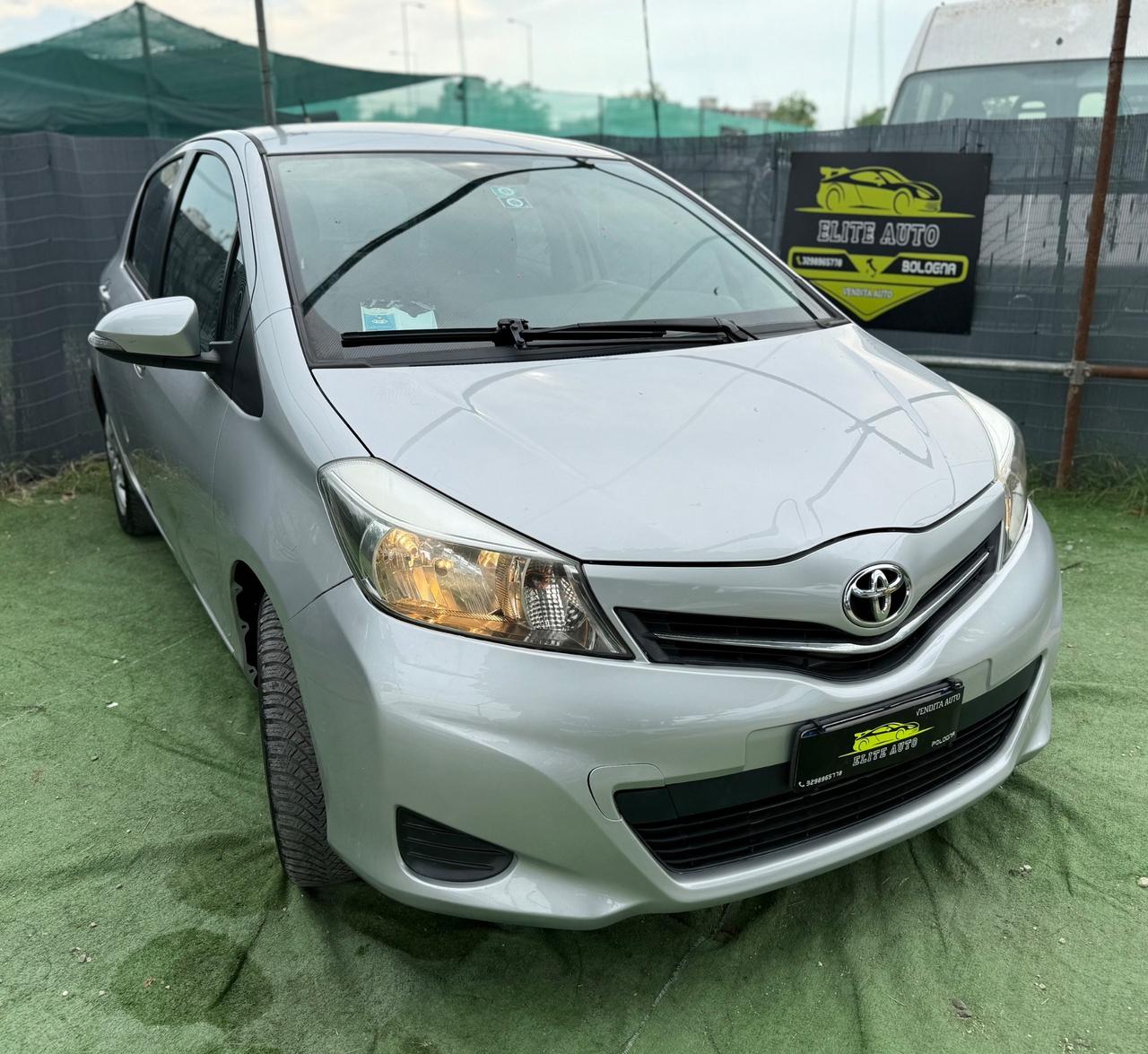 Toyota YARIS 1.0 BENZINA LOUNGE RETROCAMERA FULL
