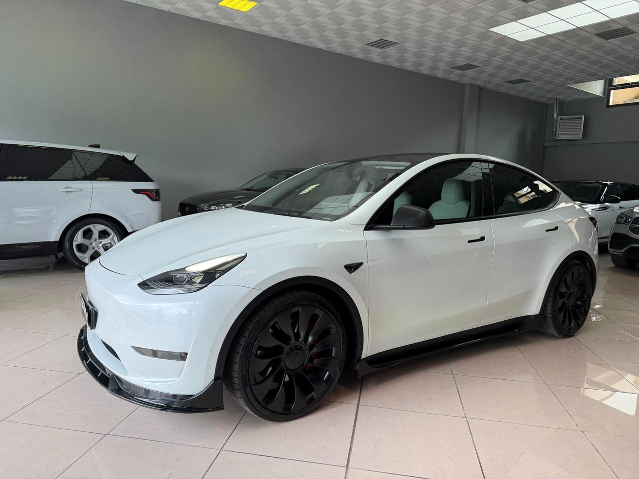 Tesla Model Y Long Range AWD