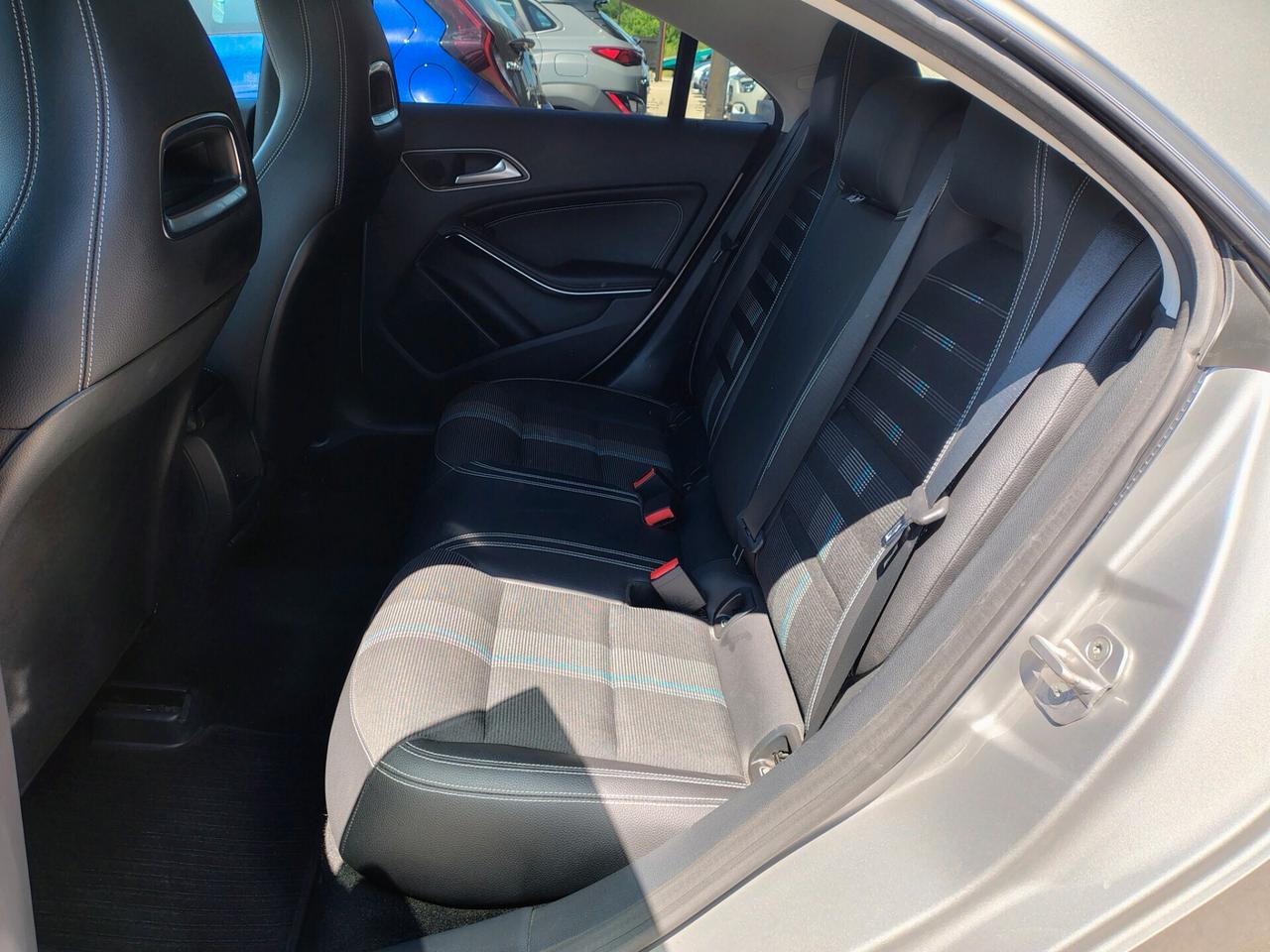 Mercedes-benz CLA 200 CLA 200 d Automatic Premium