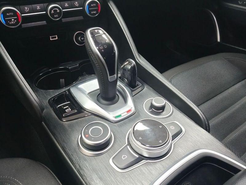 Alfa Romeo Giulia Giulia 2.2 Turbodiesel 136 CV AT8 Business