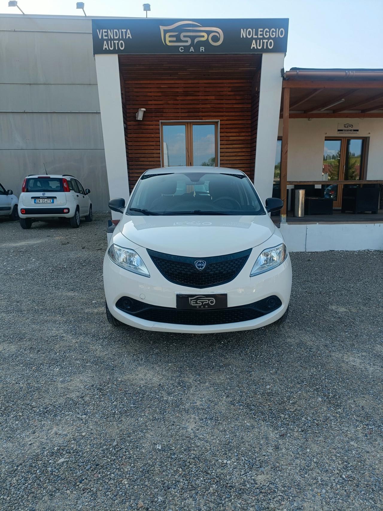 Lancia Ypsilon 1.2 69 CV 5 porte Elefantino Blu