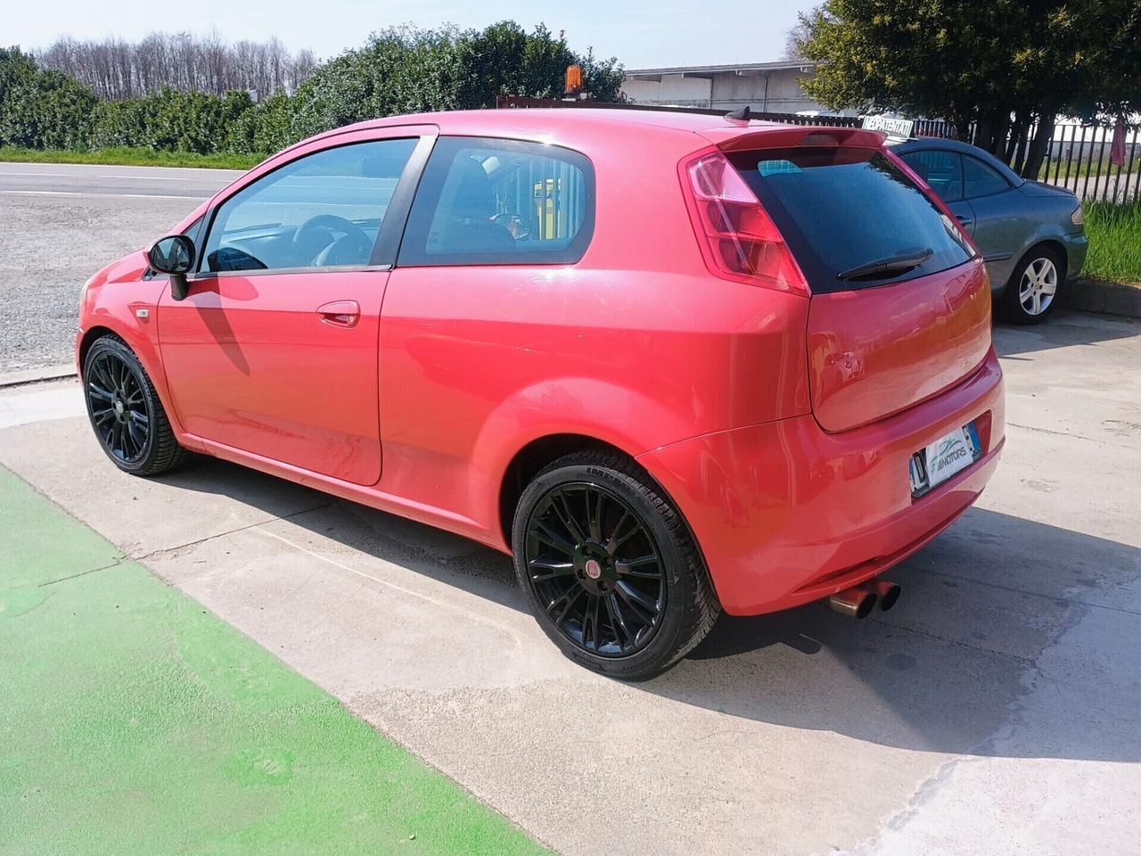 FIAT GRANDE PUNTO SPORT adatta per neopatentati