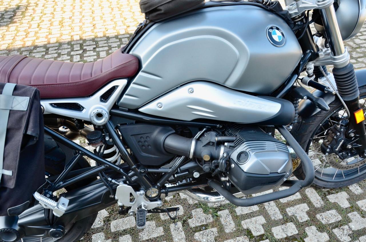BMW R 12 NINET SCRAMBLER, AKRAPOVIČ