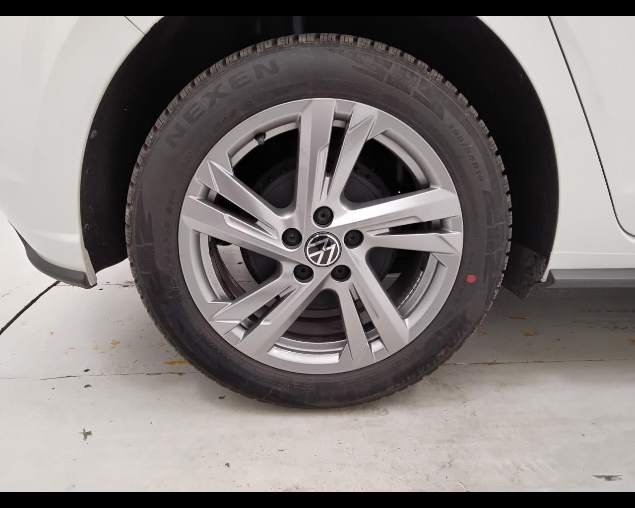 VOLKSWAGEN Polo VI 2022 - Polo 1.0 tsi R-Line 95cv