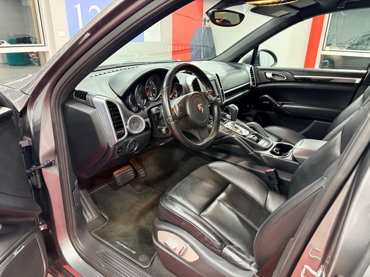 Porsche Cayenne 3.0TDI 245CV "BURMESTER"