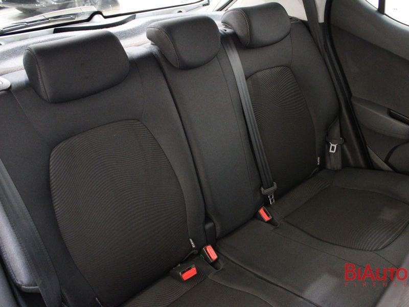 Hyundai i10 i10 1.0 Login auto