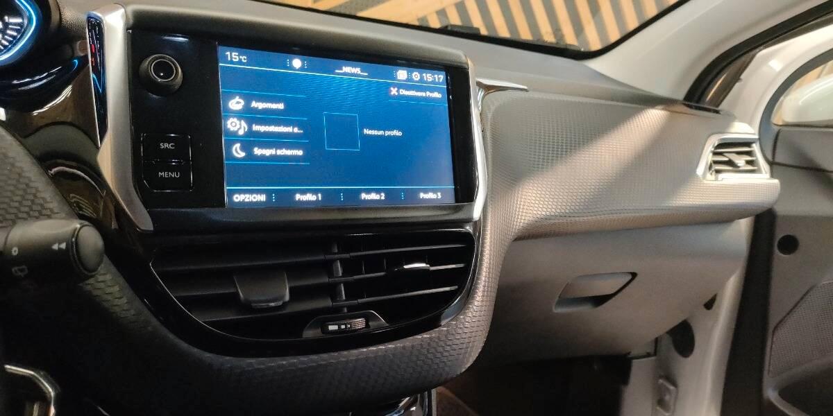 Peugeot 2008 1.5 bluehdi Allure s&s 100cv my19