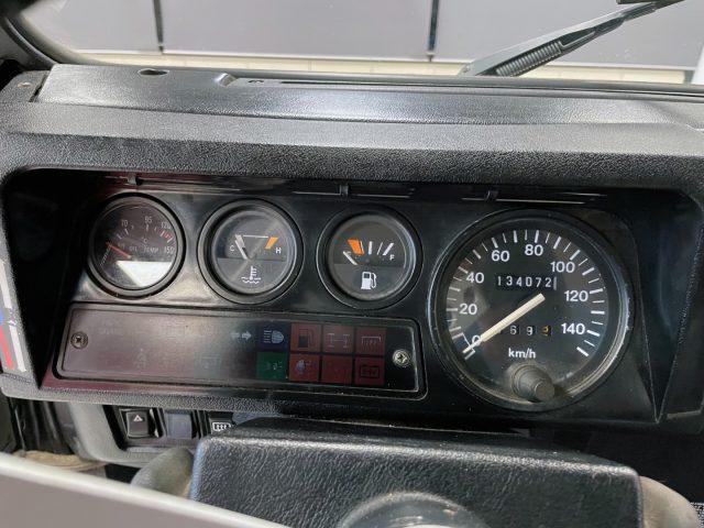 LAND ROVER Defender DEFENDER 90 2.0 FAM COUNTY SW