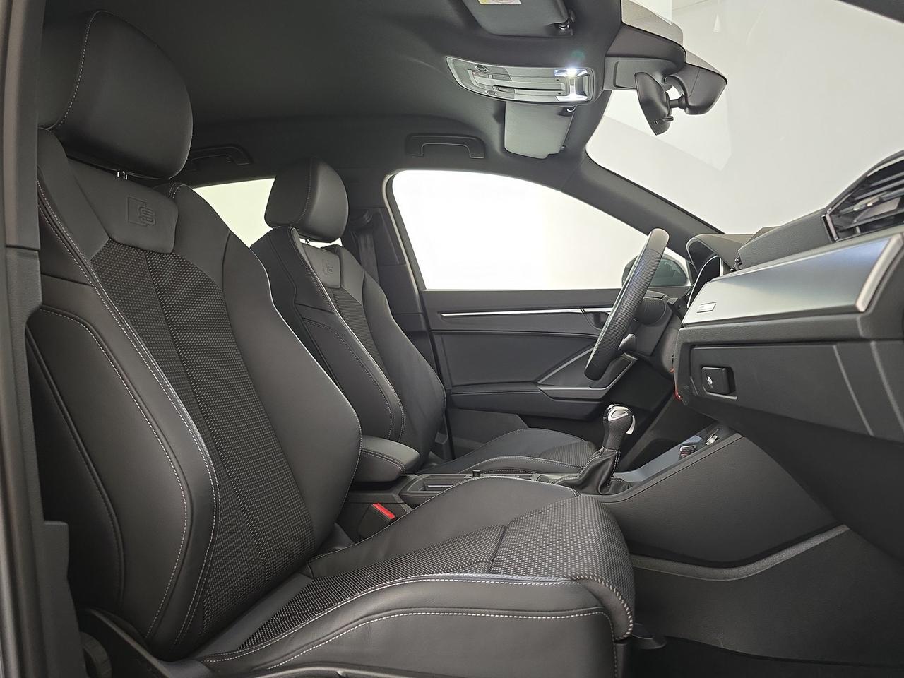 Audi Q3 35 2.0 tdi s line edition s-tronic
