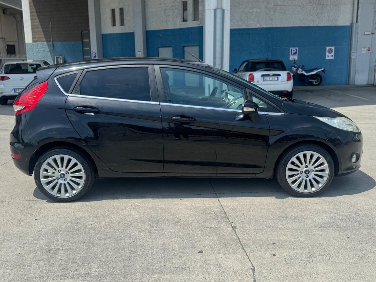 Ford Fiesta 1.4 TDCi 68CV 5 porte Titanium 2009