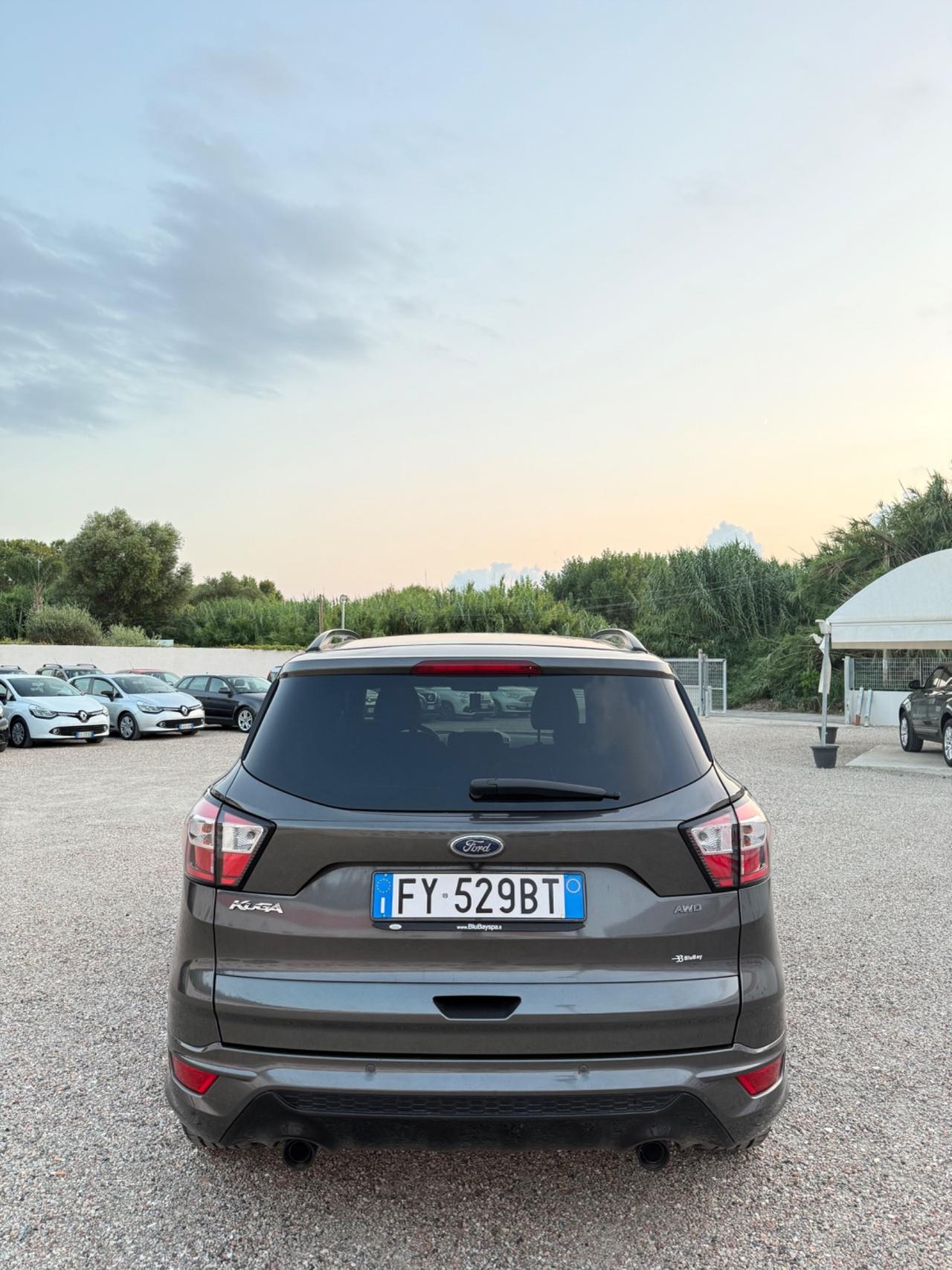 Ford Kuga 2.0 TDCI 150 CV S&S 4WD Powershift ST-Line
