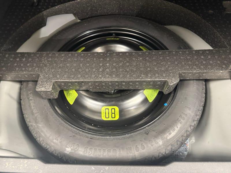 PEUGEOT 2008 BLUEHDI 100 ALLURE