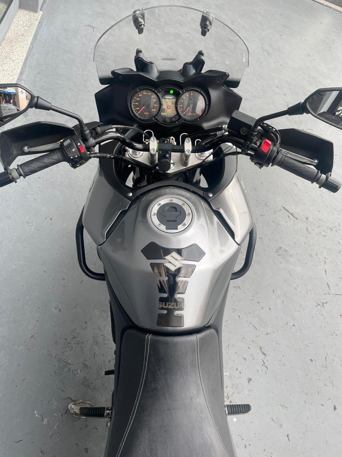 Suzuki V Strom DL 650 - 2007