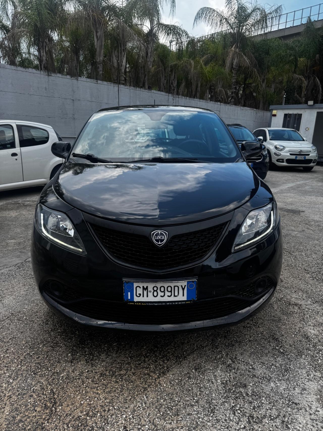 Lancia Ypsilon 1.0 FireFly 5 porte S&S Hybrid Alberta Ferretti