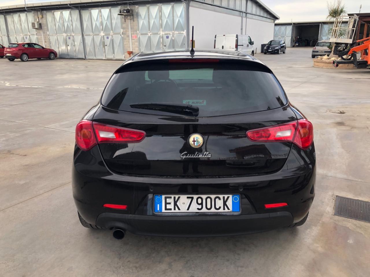 Alfa Romeo Giulietta 1.6 JTDm-2 105 CV Distinctive