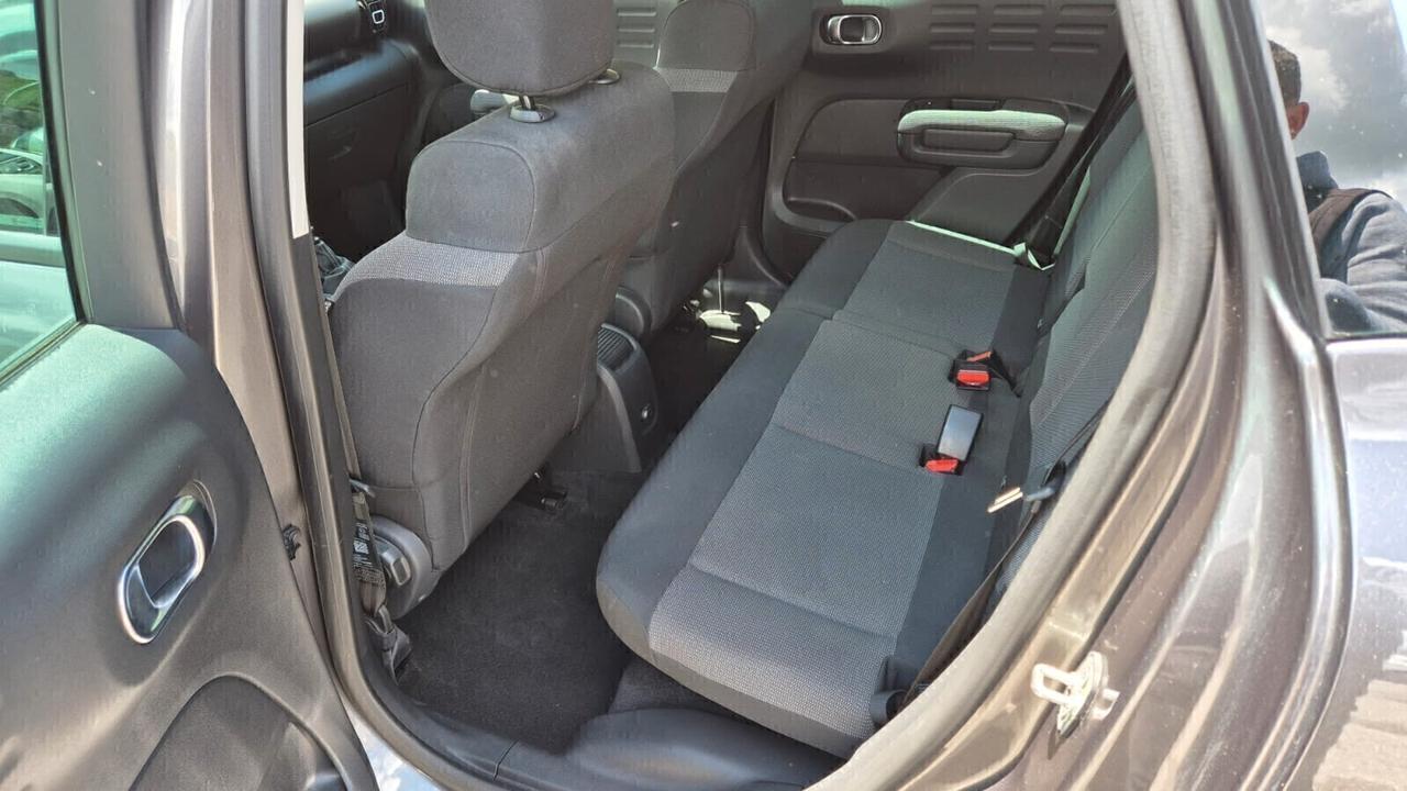 Citroen C3 Aircross PureTech 110 SHINE-Garan2anni