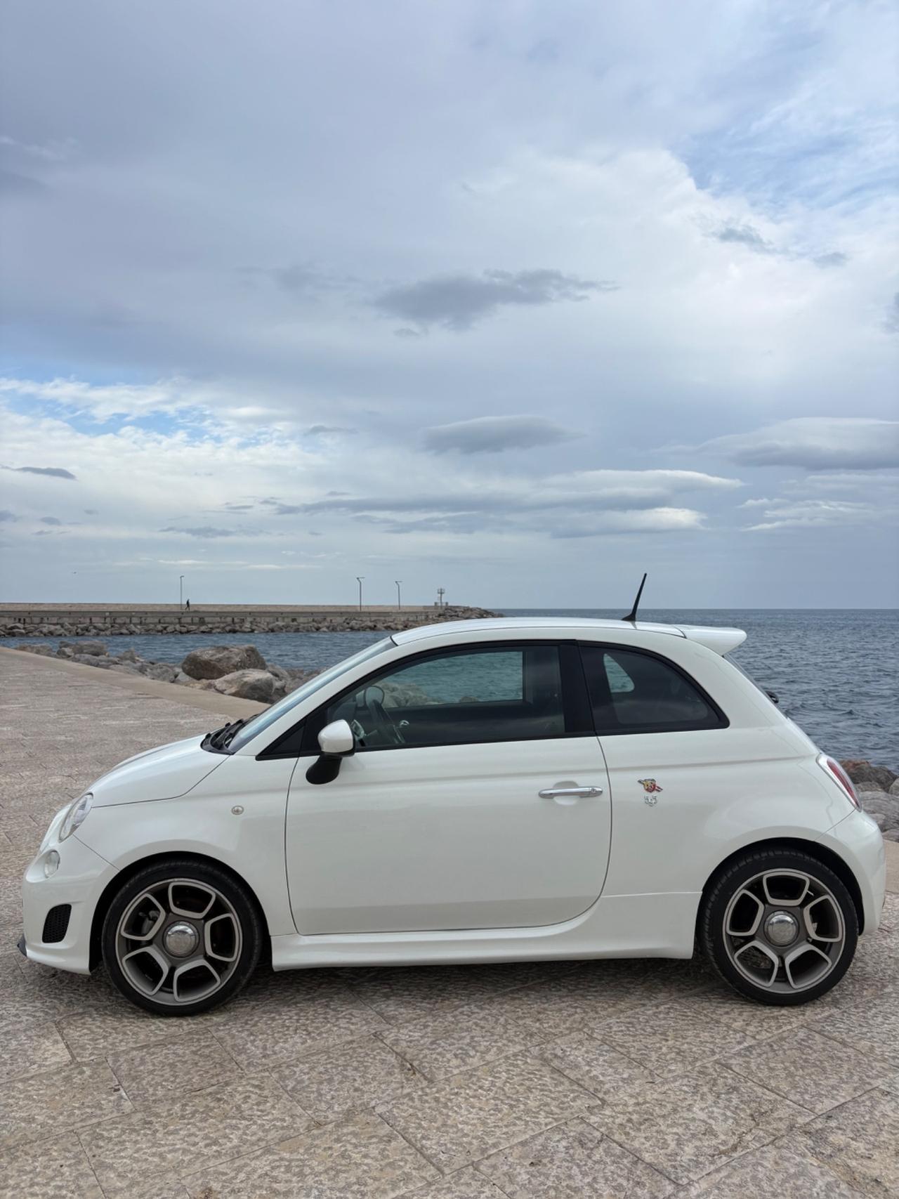 Abarth 595 1.4 Turbo T-Jet 140 CV