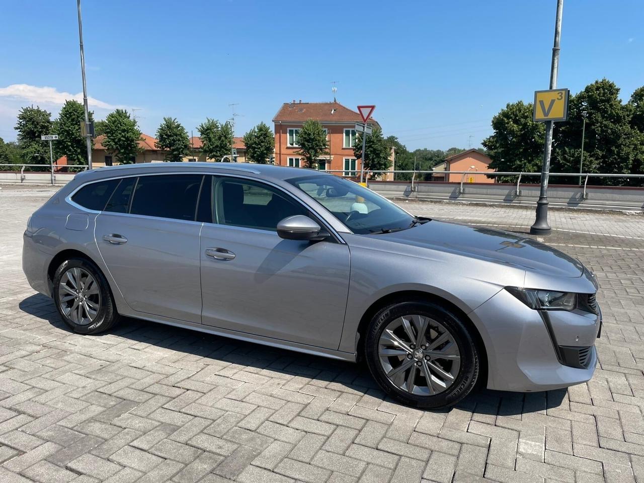 Peugeot 508 BlueHDi 130 Stop&Start EAT8 SW Business