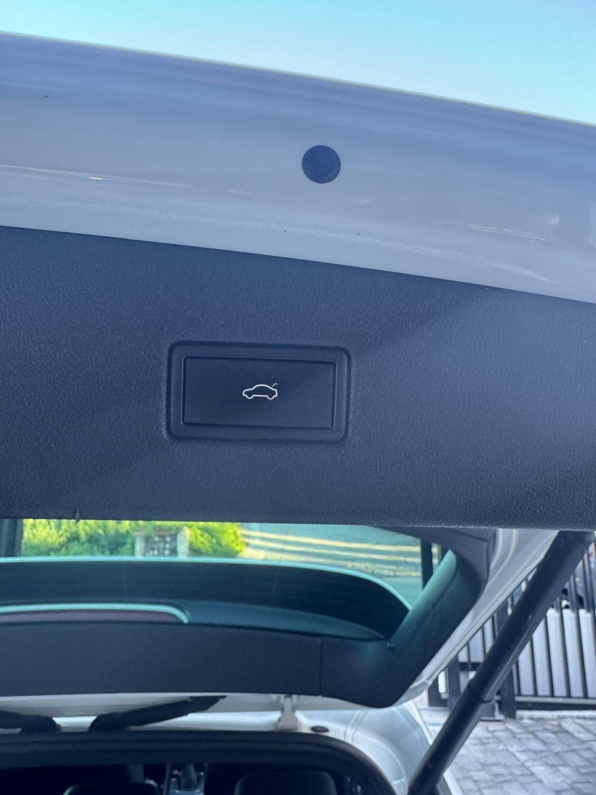 Volkswagen Tiguan 2.0 TDI 150 CV SCR DSG R-Line