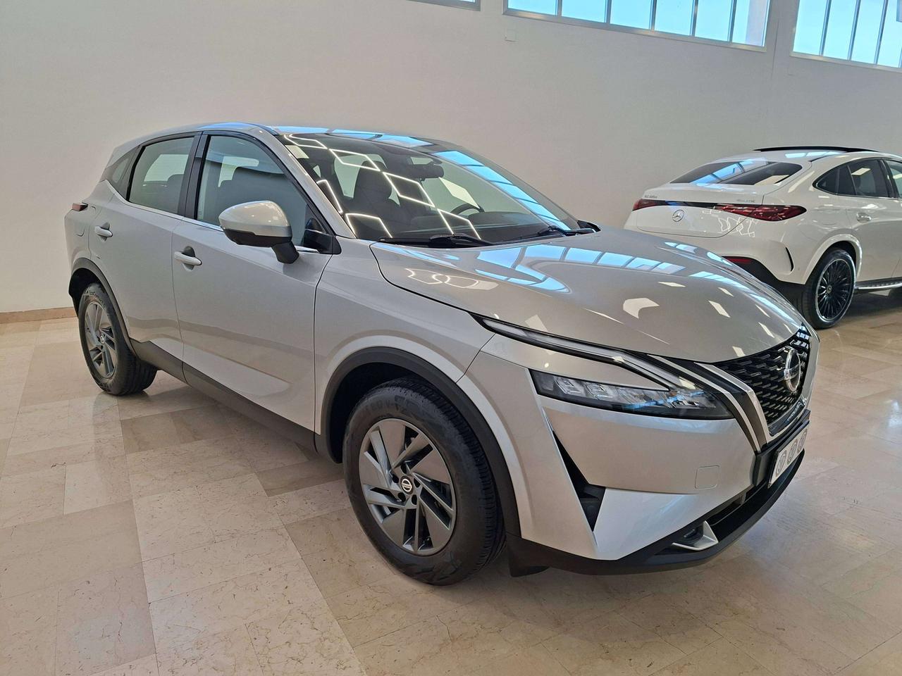 Nissan Qashqai 1.3 mhev BUSINESS 2wd 158cv Xtronic 2 ANNI GARANZIA AYVENS