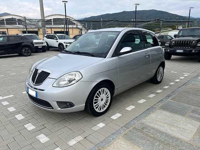 Lancia Ypsilon 1.2 Oro Giallo