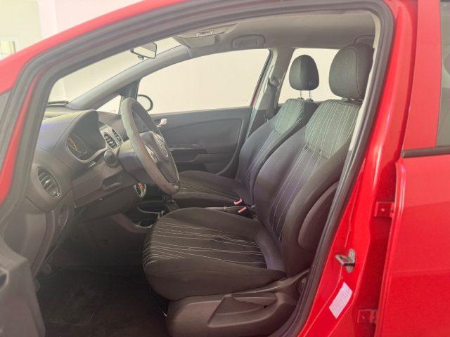 OPEL Corsa 1.2 5 porte Cosmo.
