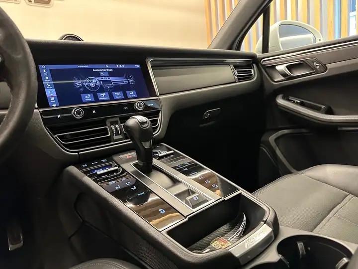 Porsche Macan 2.0 245CV PDK RESTYLING MY23 FULL OPT PRONTACONSEGNA