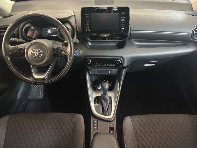 Toyota Yaris Hybrid Trend MY22
