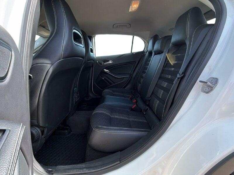 Mercedes-Benz CLA CLA 180 d Automatic Sport