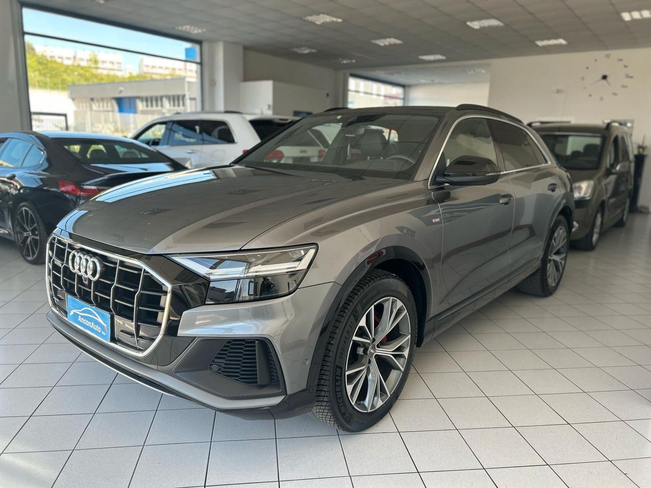 Audi Q8 50 TDI 286 CV quattro S LINE 2019