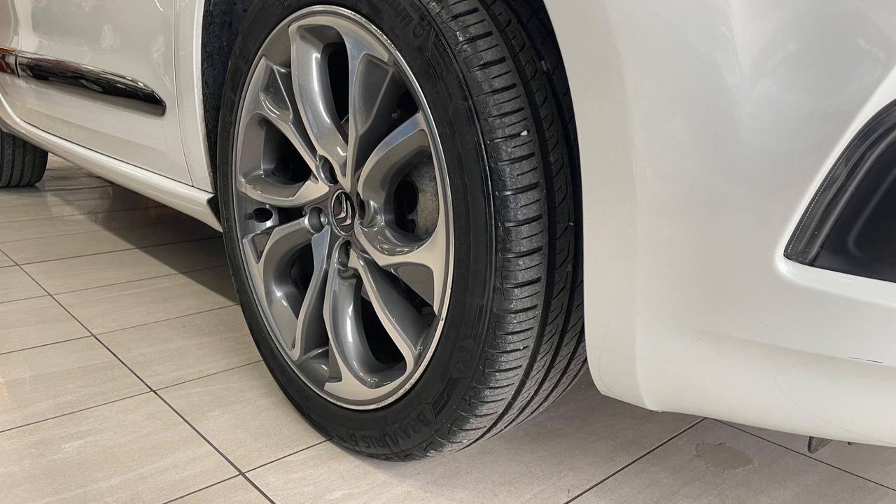 Ds DS4 4 BlueHDi 120 S&S So Chic