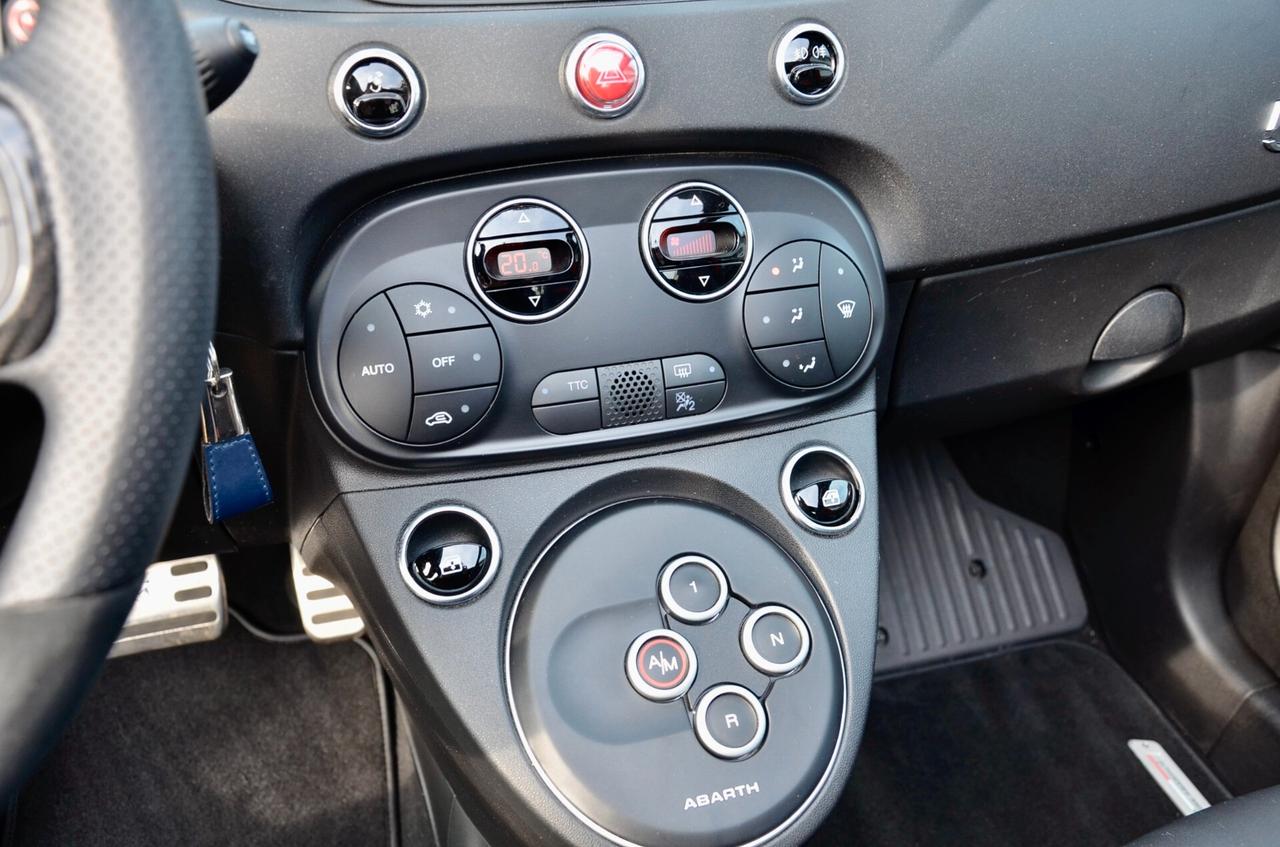 ABARTH 595C 1.4 T-JET ESSEESSE 180cv AUT, PARI AL NUOVO, UFF ITALIANA, AKRAPOVIC, SEDILI IN CARBONIO, 17", PERMUTE