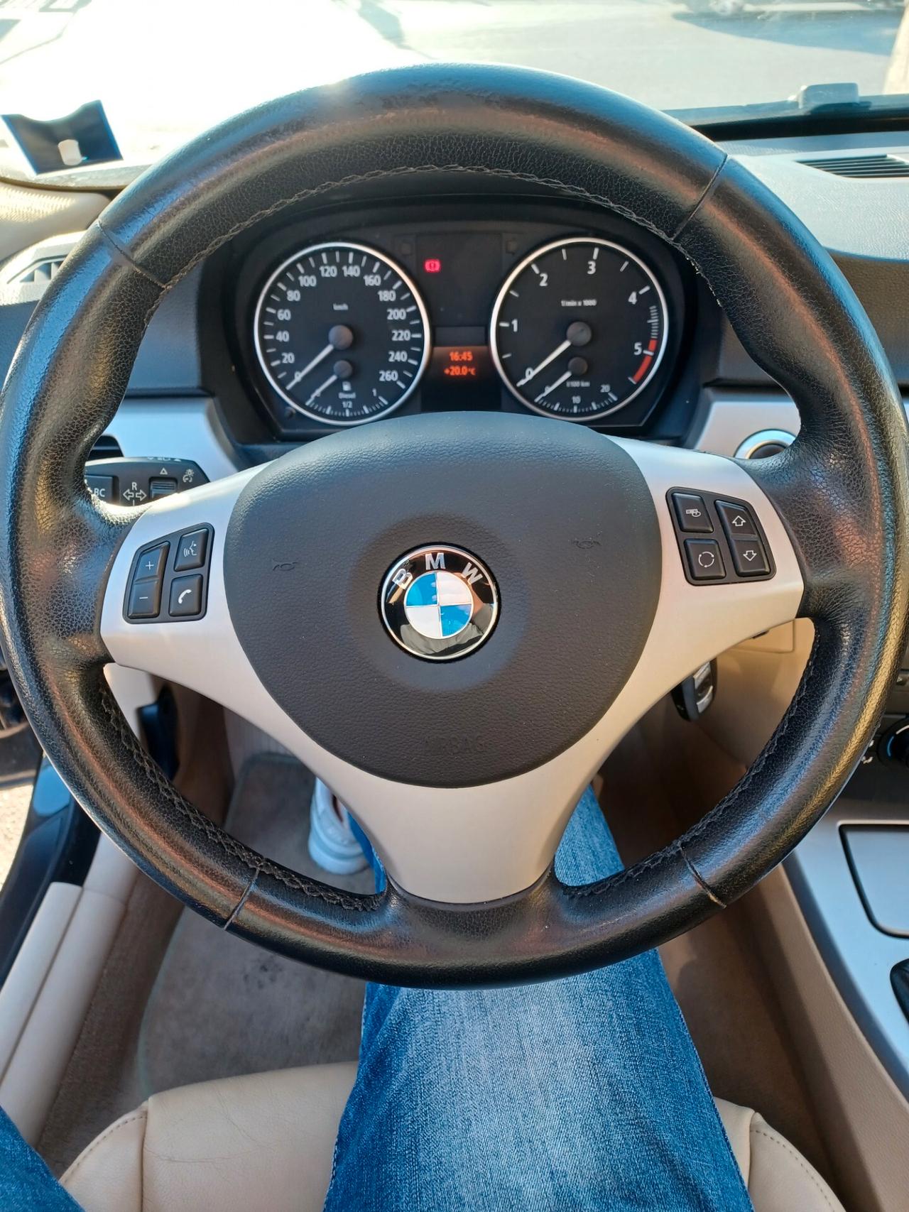 Bmw 320 D Xeno PDC PELLE PERFETTA