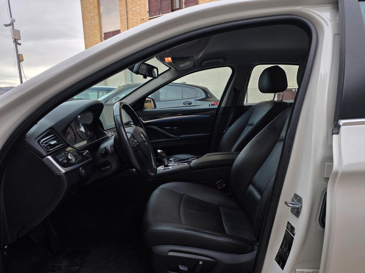 Bmw 520d F10 - LOOK M5 G30 Conversione Completa