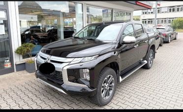 Mitsubishi L200 2.3 D Double Cab 4x4 Super Select Diamond