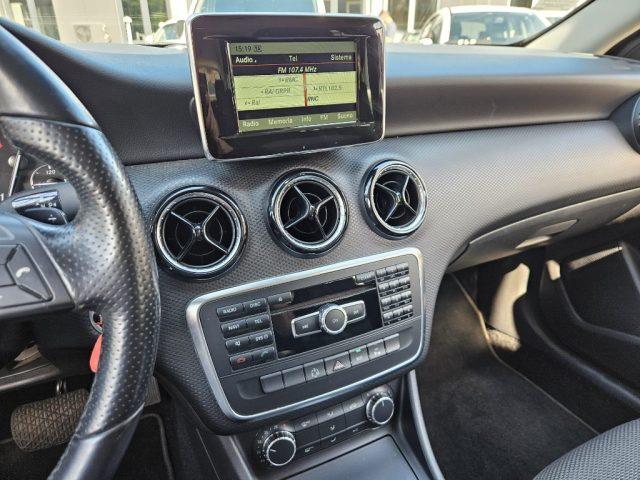 MERCEDES-BENZ A 180 Executive
