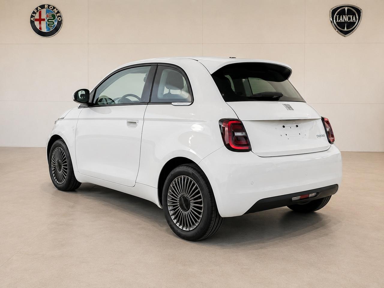 FIAT 500 IV 2020 - 500e 42 kWh Icon