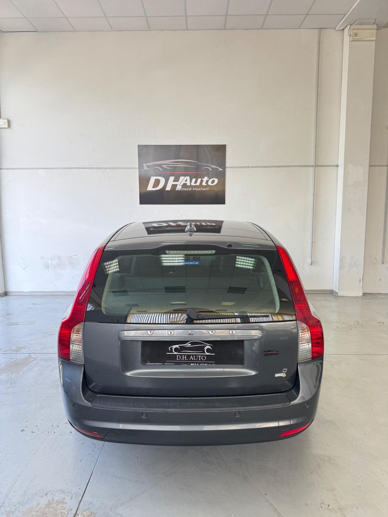 Volvo V50 D2 R-design