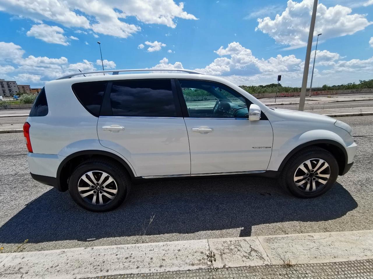 Ssangyong Rexton W 2.0 Xdi 4WD A/T SOLO KM.120000